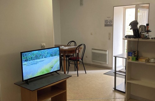 Les 3 Cites House | 4] Charming quiet T2
