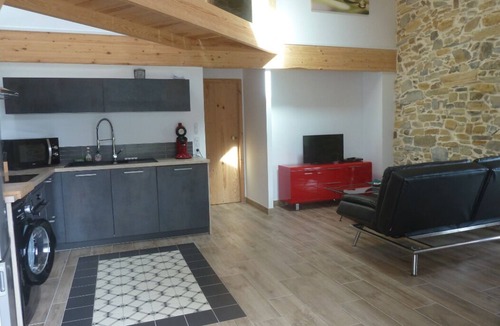 Osses House | 4* vacation home rental in the Basque Country, swimming pool, quiet view
