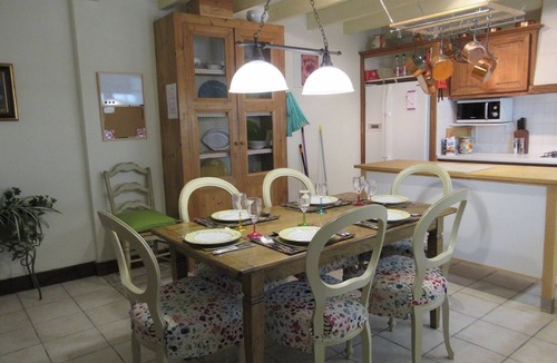 La Courade House | 4 x Star Retreat in Cognac Area Town.