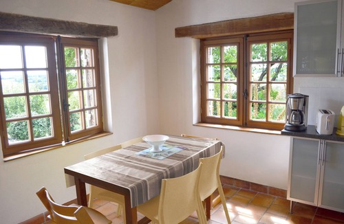 Saint-Martial-de-Mirambeau House | 40 minutes from the beach, house with swimming pool, garden and panoramic view for rent