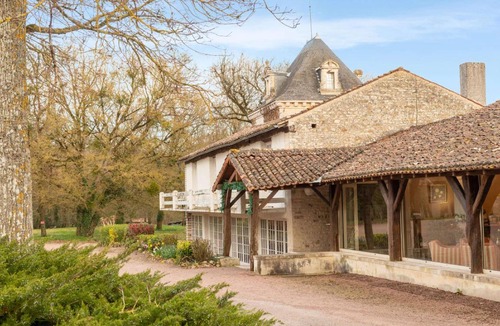 Vouille Hotel | 40 m² Hotel ∙ 5 guests