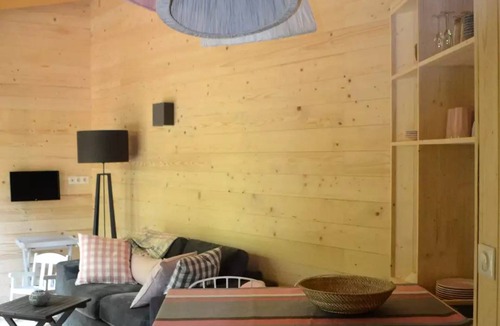 Salles-en-Toulon House | 40 m² Mobile home ∙ 2 bedrooms ∙ 6 guests