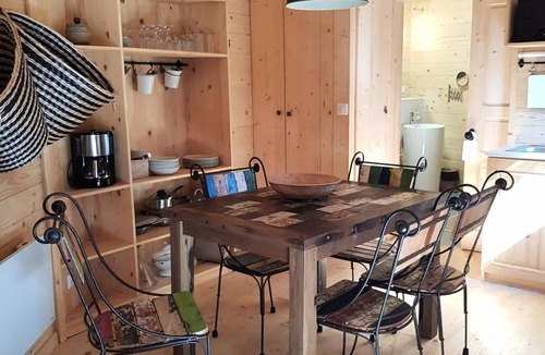 Salles-en-Toulon House | 40 m² Mobile home ∙ 2 bedrooms ∙ 6 guests