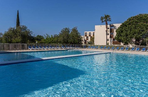 Les Bormettes Apartment | 40 m² Serviced apartment ∙ 2 bedrooms ∙ 10 guests