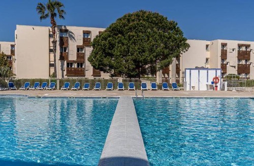 Les Bormettes Apartment | 40 m² Serviced apartment ∙ 2 bedrooms ∙ 10 guests