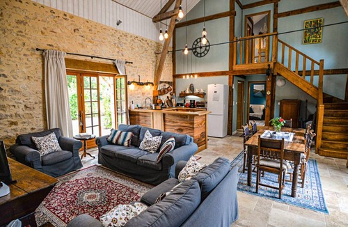 Tremolat House | 400 m² House ∙ 7 bedrooms ∙ 16 guests