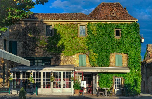 Tremolat House | 400 m² House ∙ 7 bedrooms ∙ 16 guests