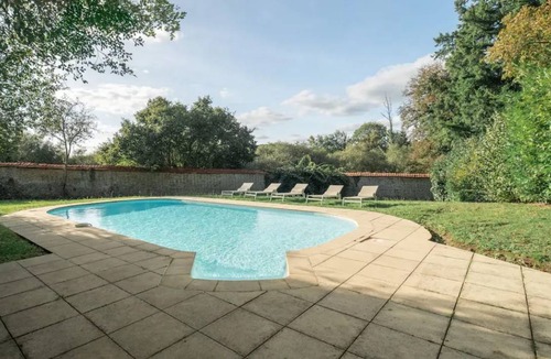 Saint-Gence Villa | 400 m² Villa ∙ 8 bedrooms ∙ 15 guests