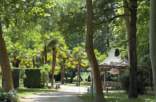 Eugenie-les-Bains Apartment | 400 meters from the thermal baths, lovely, quiet studio with balcony not overlooked.
