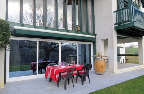Souraide House | 4000 sq.m. house with trees. Hiking, fishing, lake, mountains. 5 km from St. Pée