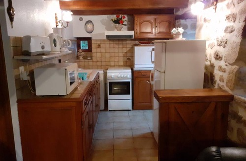 Saint-Cirgues-la-Loutre House | 42 m² Gîte ∙ 1 bedroom ∙ 2 guests