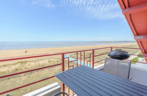 Port District Apartment | 42 m² Apartment ∙ 1 bedroom ∙ 4 guests