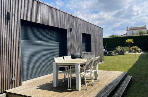 Eysines Apartment | 45 m² Apartment ∙ 1 bedroom ∙ 4 guests