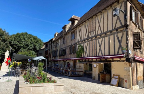 Bergerac Apartment | 45 m² Apartment ∙ 1 bedroom ∙ 4 guests
