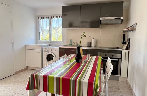 Ustaritz Apartment | 45 m² Apartment ∙ 2 bedrooms ∙ 4 guests