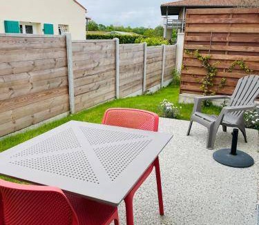 Jonzac Apartment | 45 m² Apartment ∙ 4 guests
