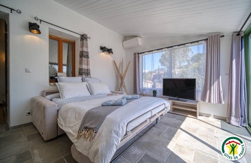 Mirabel-aux-Baronnies House | 45 m² Gîte ∙ 1 bedroom ∙ 2 guests