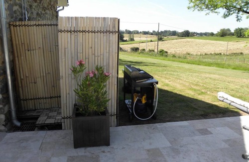 Salon-la-Tour House | 45 m² Gîte ∙ 1 bedroom ∙ 2 guests