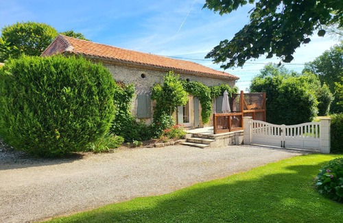 Ronsenac House | 450 m² House ∙ 13 bedrooms ∙ 28 guests