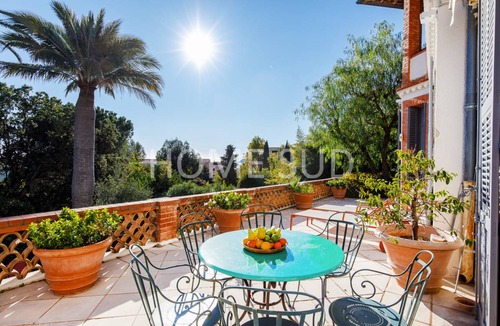 Cannes La Bocca Villa | 460 m² Villa ∙ 8 bedrooms ∙ 16 guests