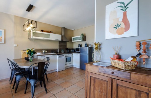 Gordes House | 48 m² House ∙ 2 bedrooms ∙ 4 guests