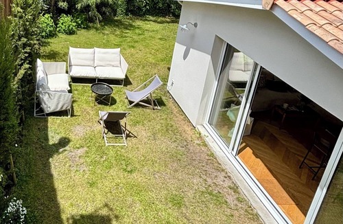 Cauderan House | 5-bedroom house with garden and free parking: the countryside in Bordeaux