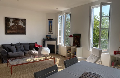 La Tremblade Apartment | 5-room apartment 2 mn walk from town. 5 mn from beaches, 25 mn from Royan.