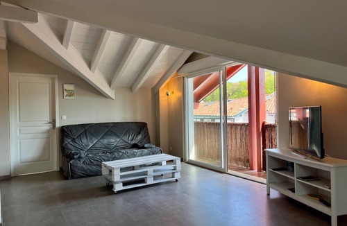 Urrugne Apartment | 50 m² Apartment ∙ 2 bedrooms ∙ 5 guests