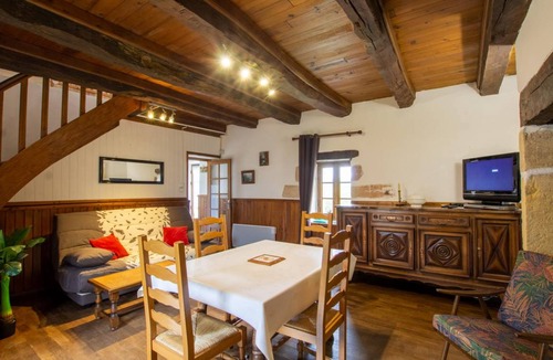 Hautefort House | 50 m² Gîte ∙ 1 bedroom ∙ 2 guests