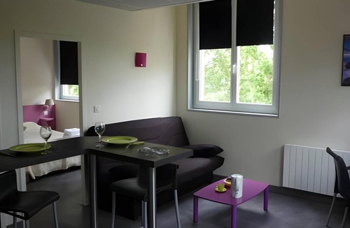 Bessines Apartment | 50 m² Serviced apartment ∙ 2 bedrooms ∙ 7 guests