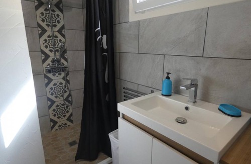 Saint-Julien-en-Born House | 55 m² Gîte ∙ 1 bedroom ∙ 2 guests