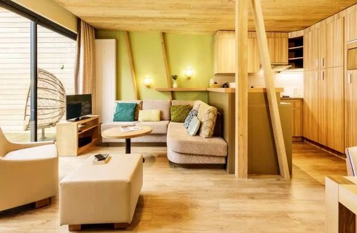Curcay-sur-Dive House | 55 m² Mobile home ∙ 2 bedrooms ∙ 4 guests