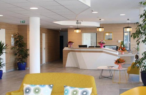 Jonzac Apartment | 56 m² Serviced apartment ∙ 2 bedrooms ∙ 127 guests