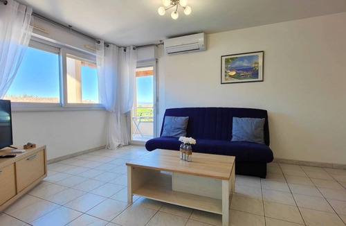 Frejus Port Apartment | 57 m² Apartment ∙ 2 bedrooms ∙ 6 guests