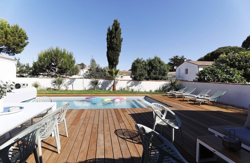 Le Bois-Plage-en-Re Villa | 5min walk from the ocean, Villa Odette, Beach wood, swimming pool