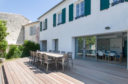 Le Bois-Plage-en-Re Apartment | 6 Bedrooms Apartment In Le Bois-Plage-En-Ré