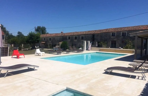 Saint-Mande-sur-Bredoire House | 60 m² House ∙ 2 bedrooms ∙ 4 guests