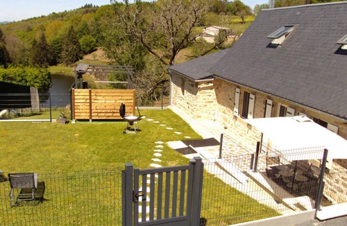Gimel-les-Cascades House | 60 m² Gîte ∙ 2 bedrooms ∙ 3 guests