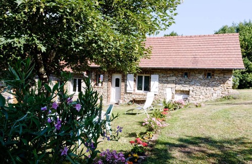 Sainte-Fortunade House | 60 m² Gîte ∙ 2 bedrooms ∙ 4 guests