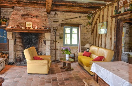 Saint-Jean-d'Eyraud House | 60 m² House ∙ 2 bedrooms ∙ 4 guests