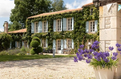 Annepont House | 600 m² House ∙ 10 bedrooms ∙ 24 guests