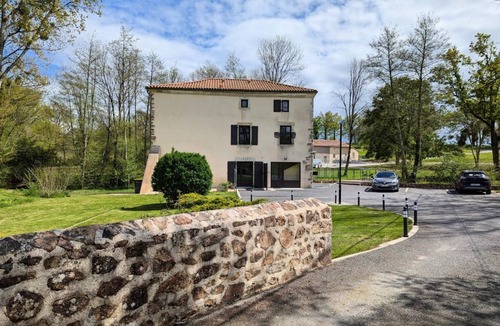 Saint-Maurice-des-Lions Cottage | 62 m² Cabin ∙ 2 bedrooms ∙ 6 guests