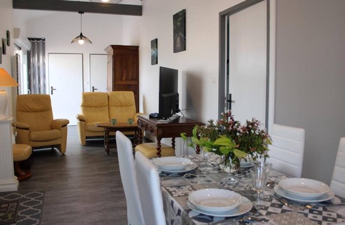 Verteuil-sur-Charente Cottage | 62 m² Cabin ∙ 2 bedrooms ∙ 4 guests