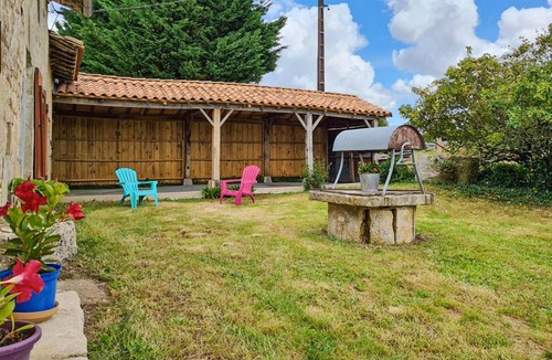 Saint-Vincent-la-Chatre House | 65 m² House ∙ 2 bedrooms ∙ 4 guests