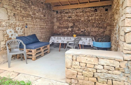 Saint-Vincent-la-Chatre House | 65 m² House ∙ 2 bedrooms ∙ 4 guests