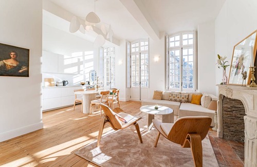 Hotel de Ville - Quinconces Apartment | 65 m² Apartment ∙ 1 bedroom ∙ 4 guests