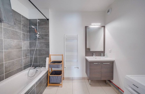 Bassins a Flot Apartment | 65 m² Apartment ∙ 2 bedrooms ∙ 4 guests