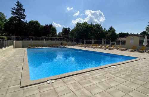 Montbron House | 68 m² House ∙ 3 bedrooms ∙ 4 guests