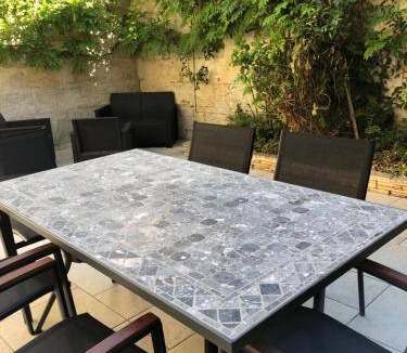 Angouleme Apartment | 68 m² Serviced apartment ∙ 4 guests