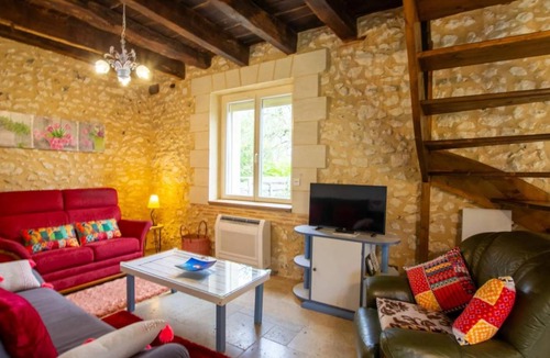 Saint-Pierre-de-Chignac House | 69 m² House ∙ 2 bedrooms ∙ 6 guests